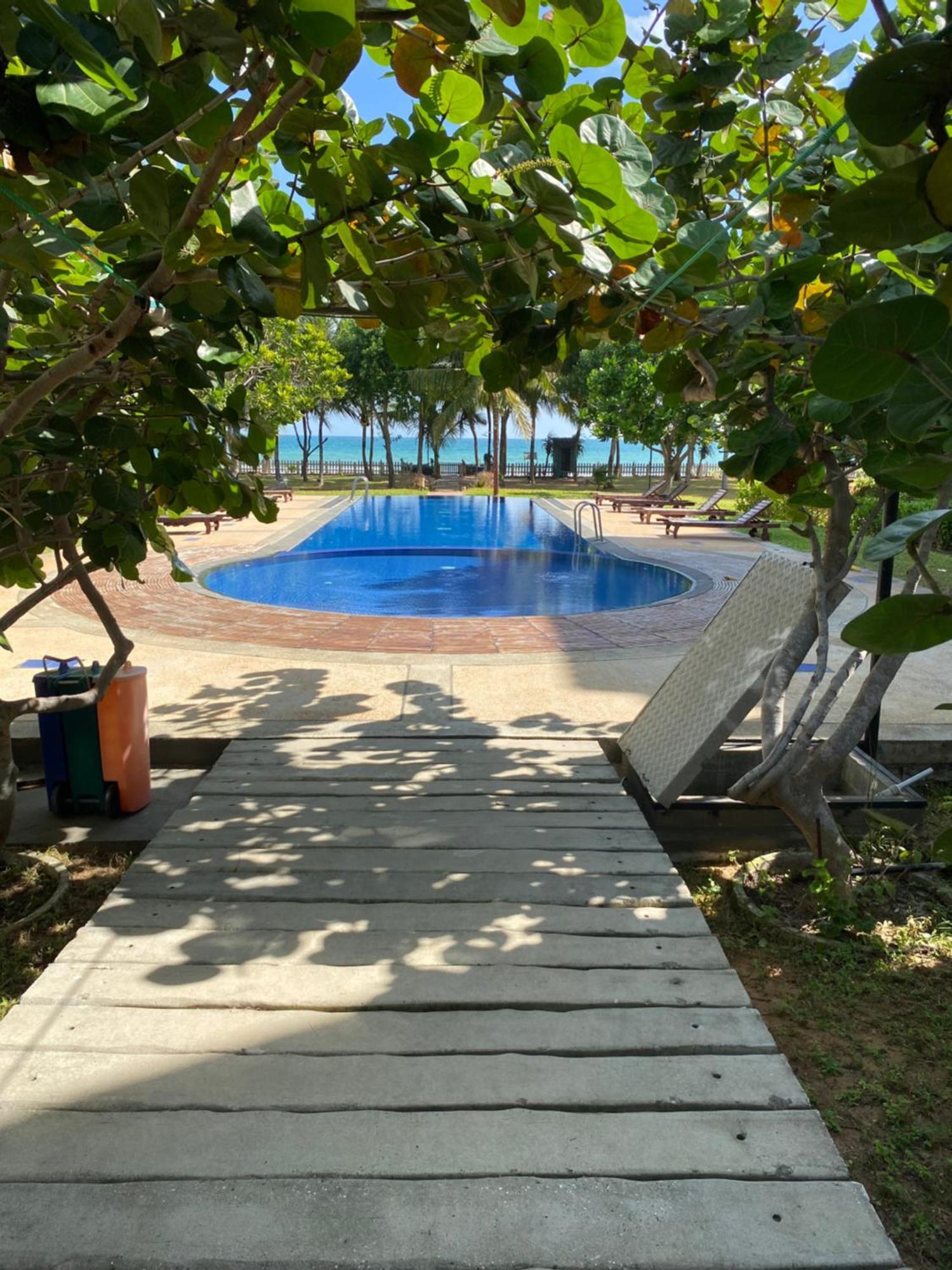 Beach Bliss Trincomalee Eksteriør billede